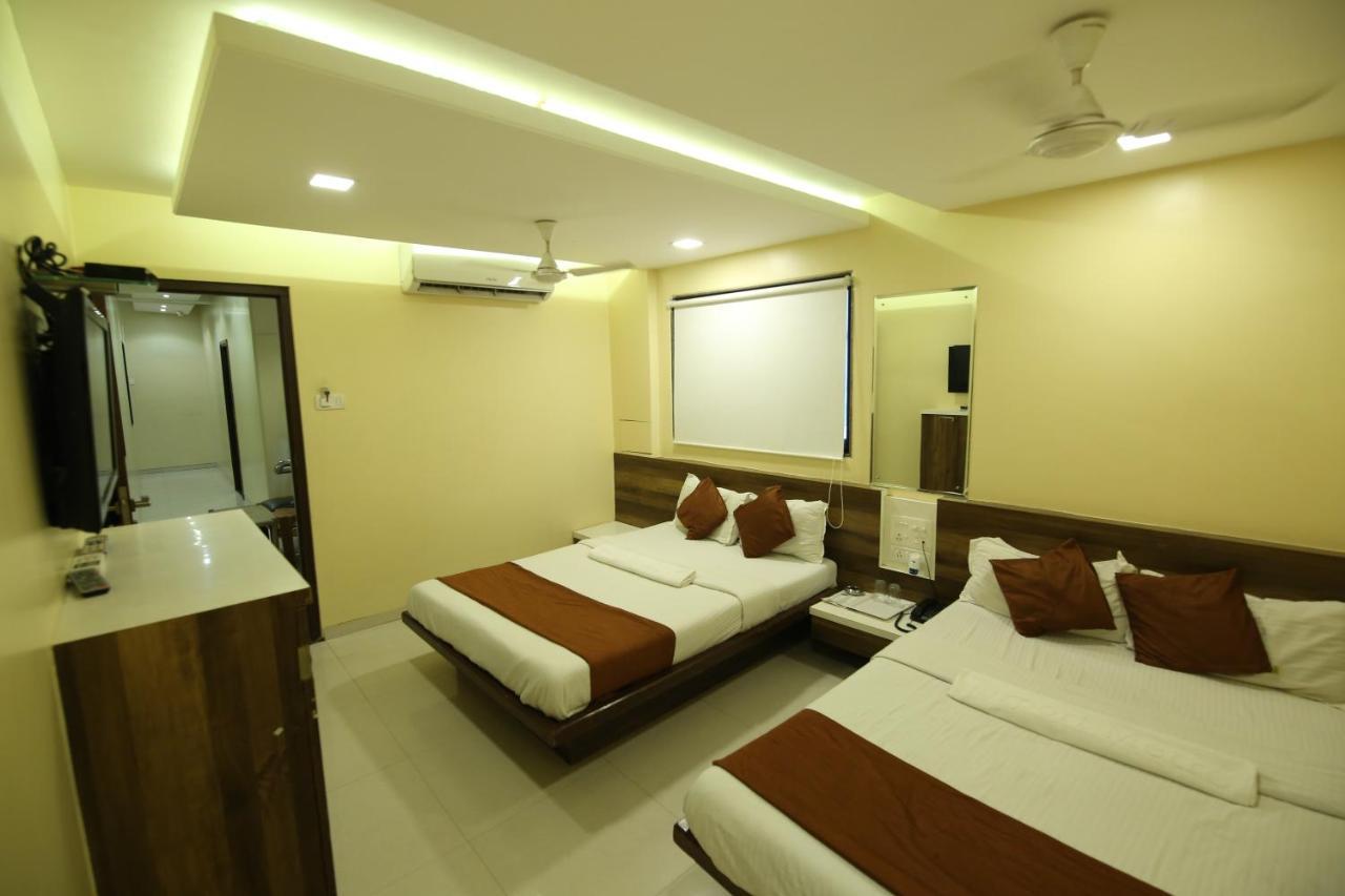 Airport Metro Hotel Mumbai Bagian luar foto