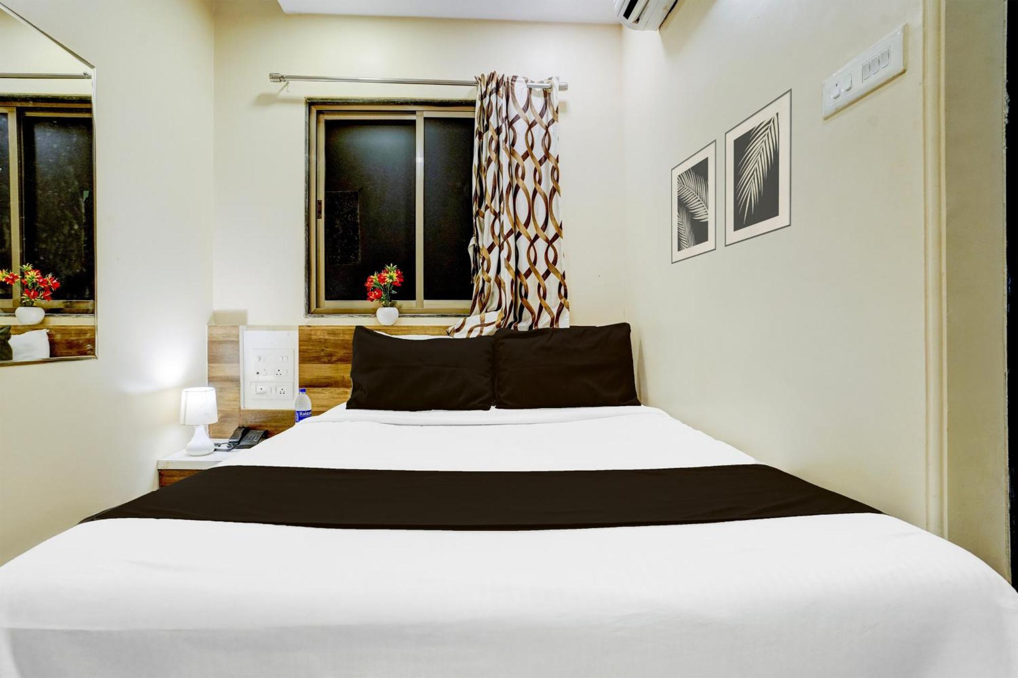 Airport Metro Hotel Mumbai Bagian luar foto