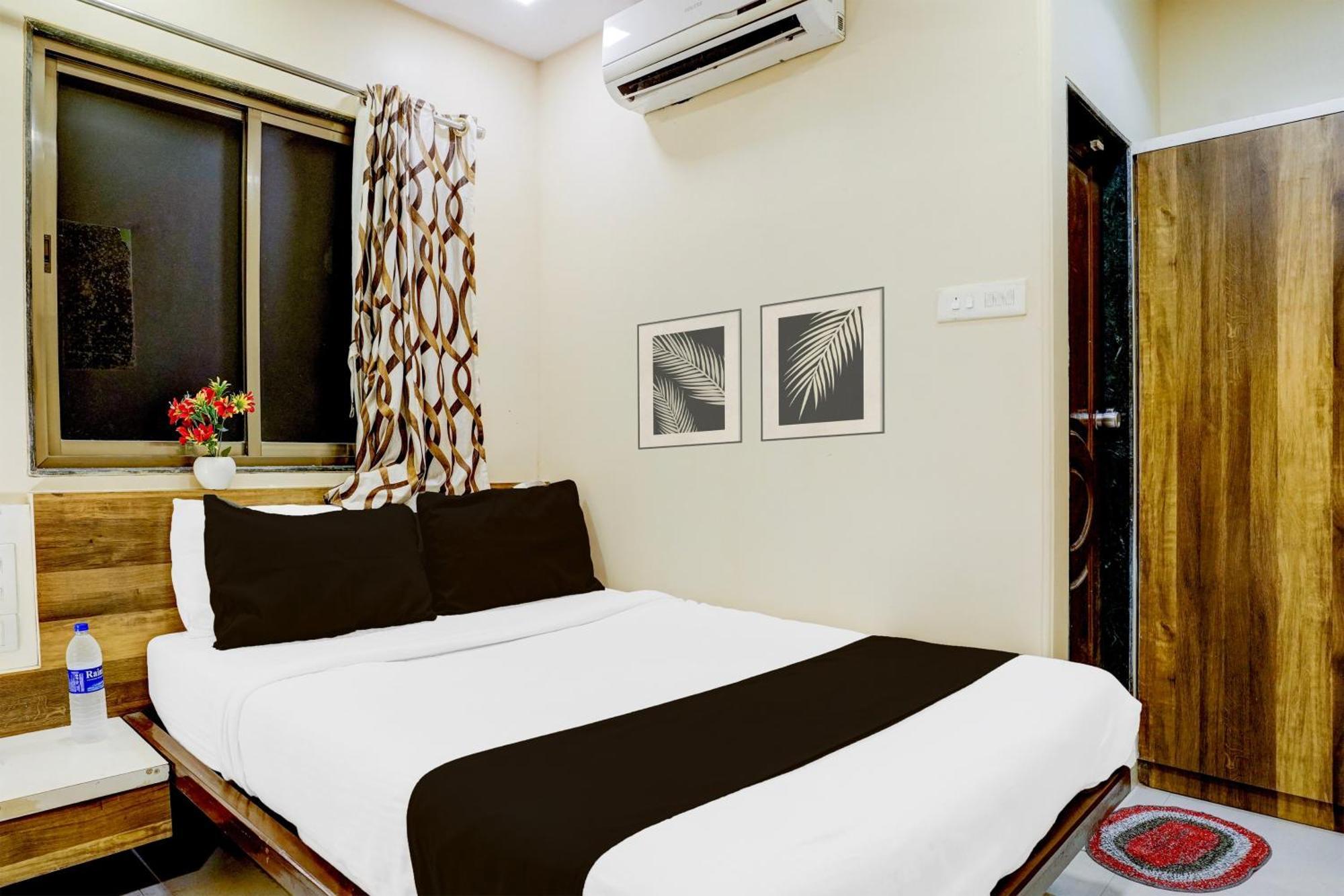Airport Metro Hotel Mumbai Bagian luar foto