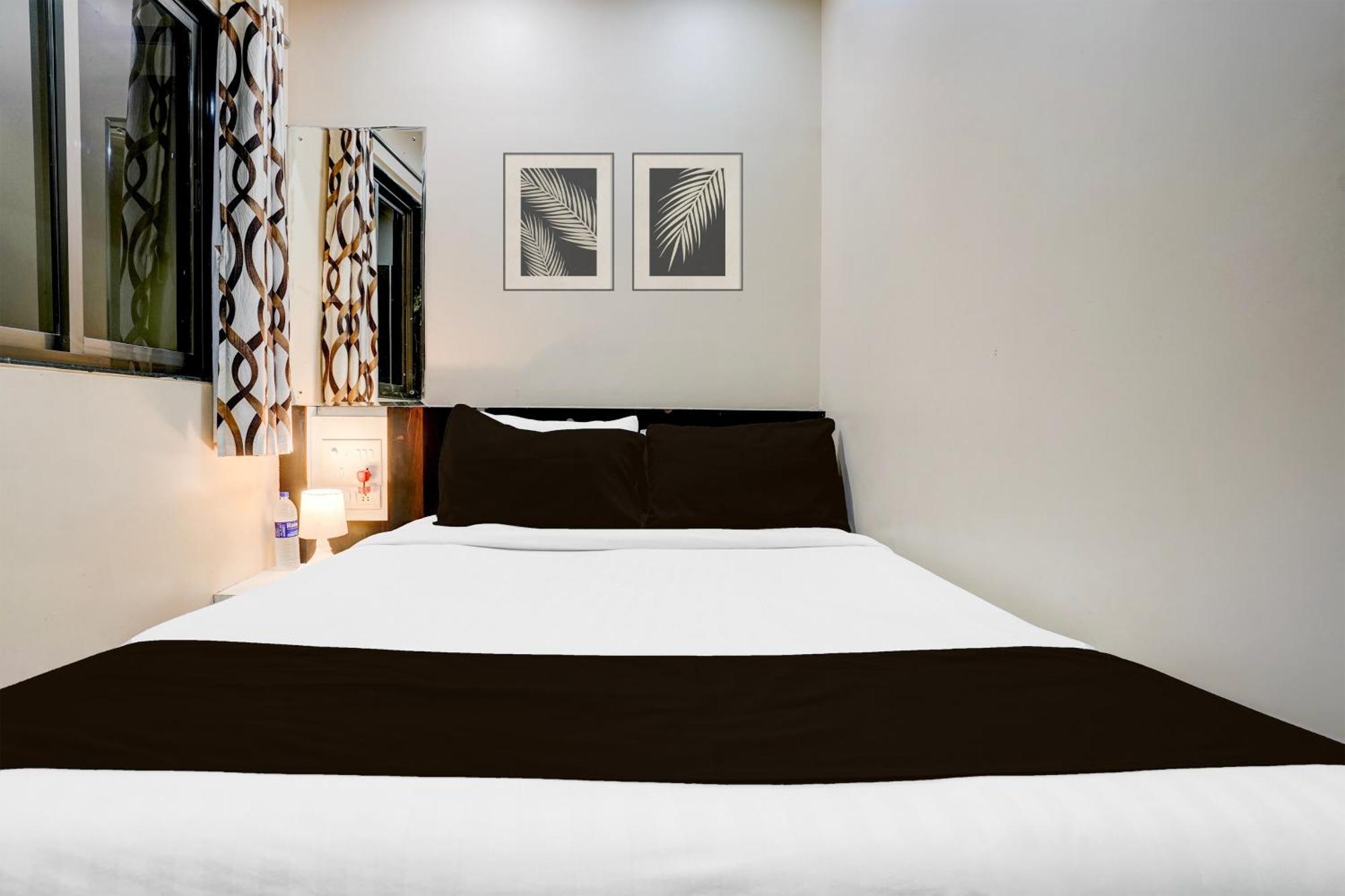 Airport Metro Hotel Mumbai Bagian luar foto