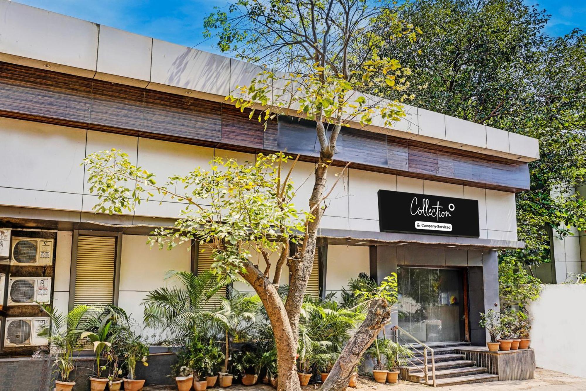 Airport Metro Hotel Mumbai Bagian luar foto